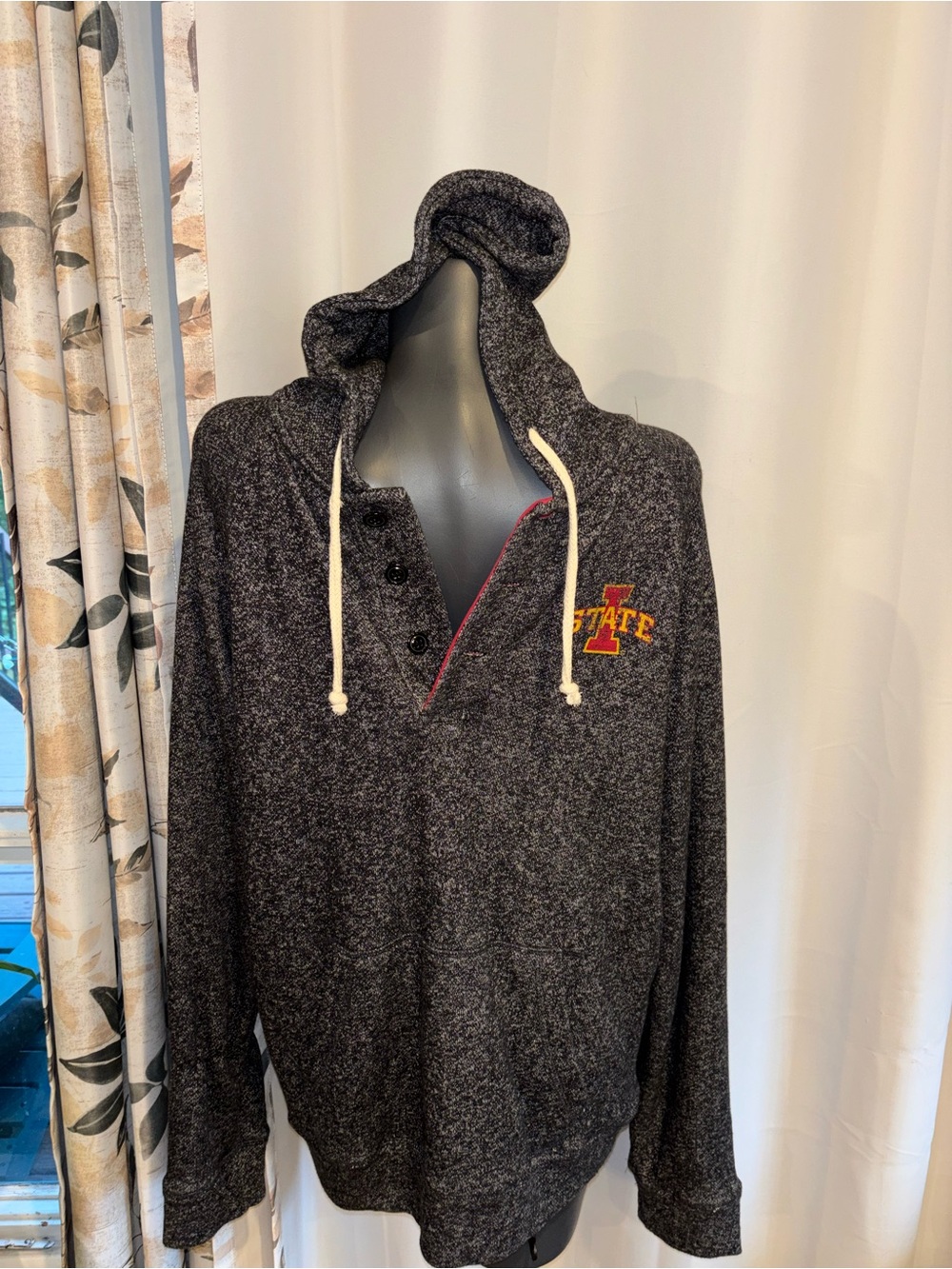 Colosseum  IOWA STATE Heather Charcoal Hoodie xl